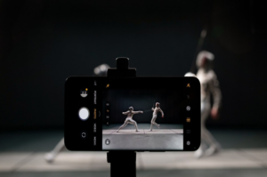 Honor Teams Up with Fencer Cecilia Berder to Showcase Sports Photography Prowess of Magic6 Pro
