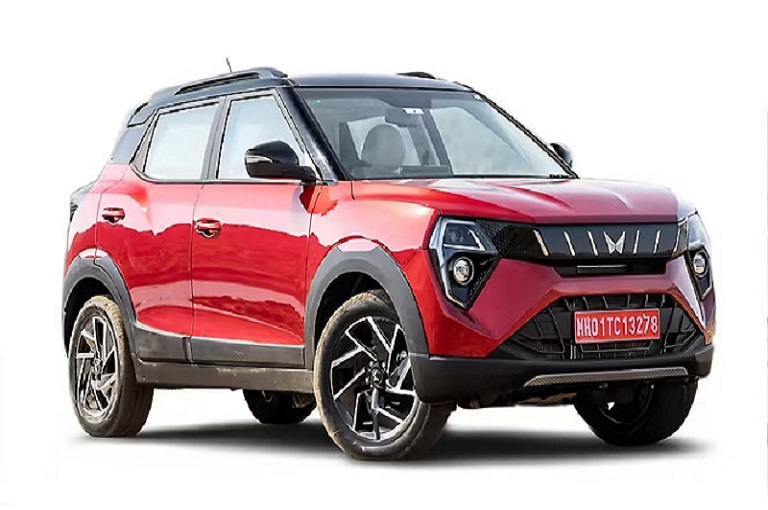 xuv-3xo-exterior-right-front-three-quarter-32