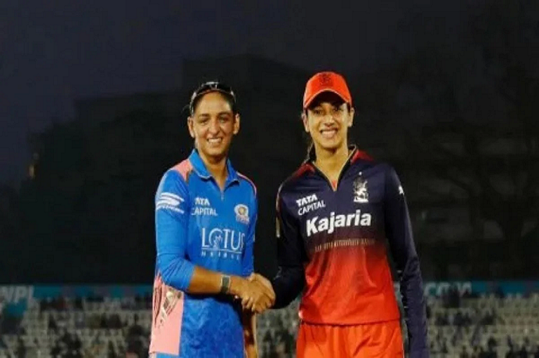Harmanpreet-Kaur-and-Smriti-Mandhana