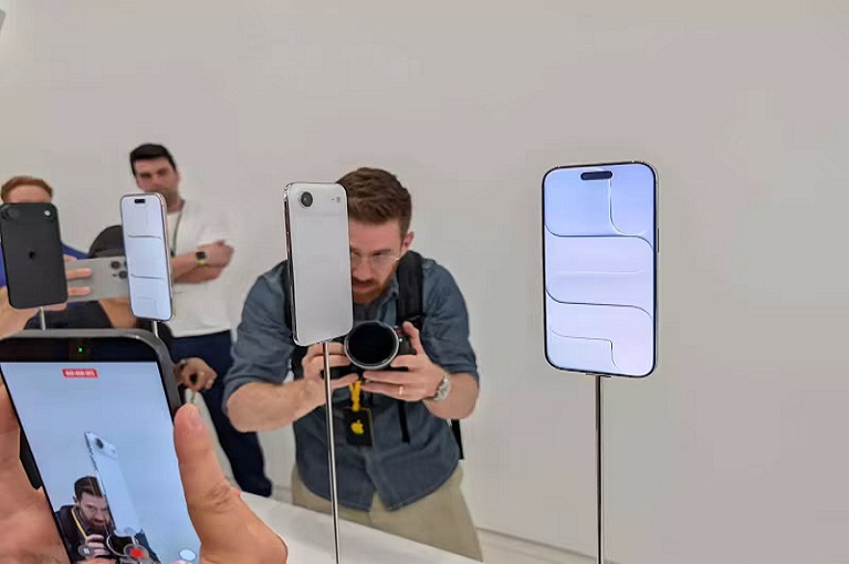 iPhoneAirthickness