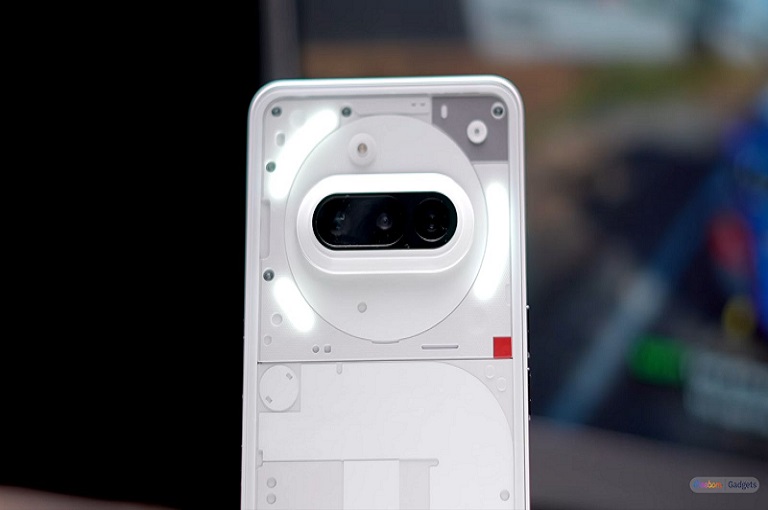 nothing-phone-3a-back-design-white