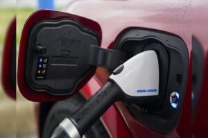 5-minutes-to-charge-an-ev-thats-where-china-is-winning-the-race-against-mighty-u-s-and-tesla